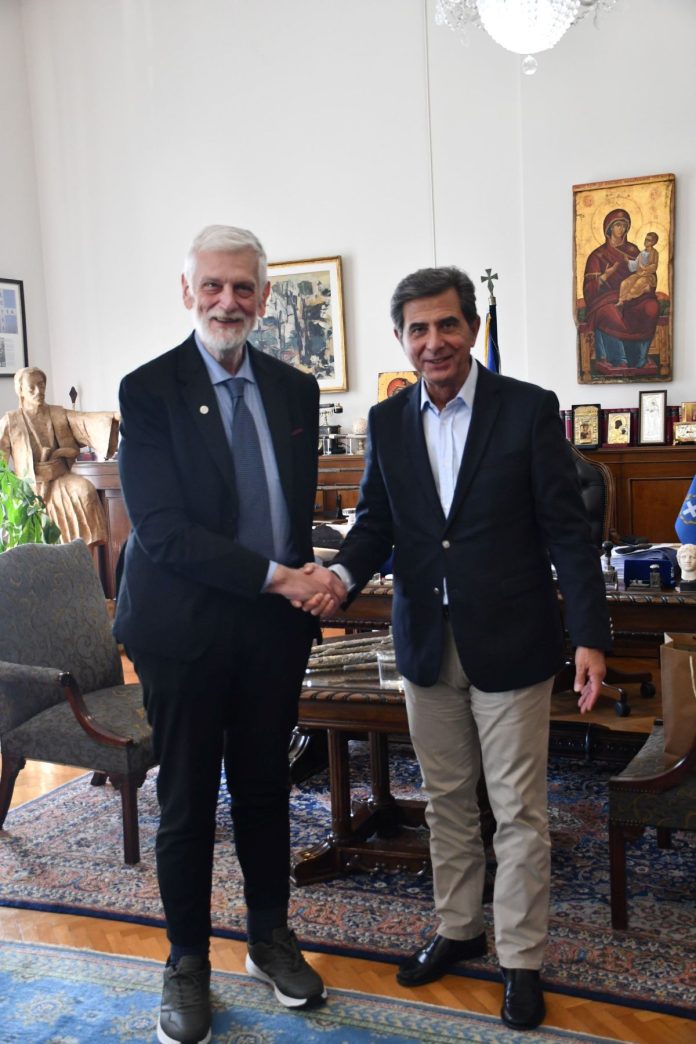 ΣΥΝΑΝΤΗΣΗ ΤΟΥ ΥΦΥΠΟΥΡΓΟΥ ΕΣΩΤΕΡΙΚΩΝ