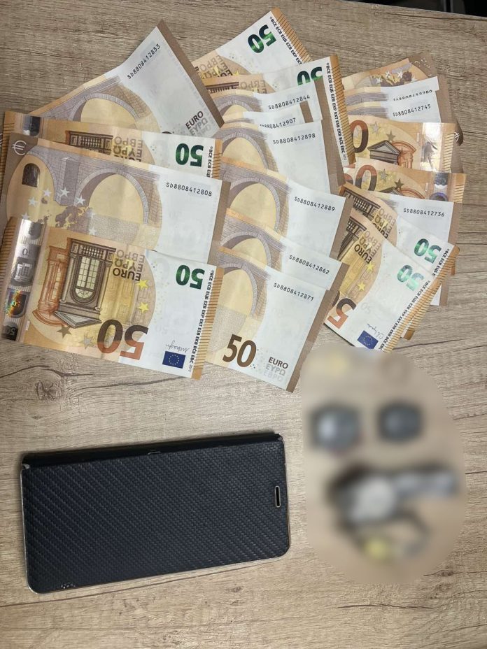 Άμεσα συνελήφθη ένα άτομο για εξαπάτηση ηλικιωμένης