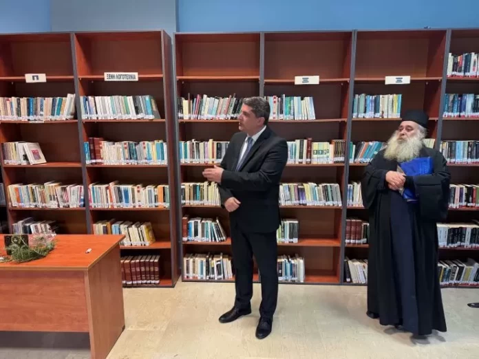 Επαναλειτουργία της Δημοτικής Βιβλιοθήκης Κρύας Βρύσης (6)