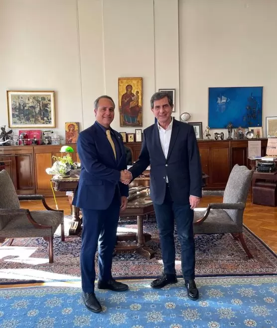 Συνάντηση του ΥΜΑΘ με τον Γενικό Πρόξενο των ΗΠΑ