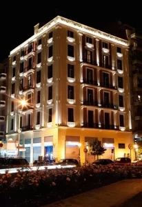 Κτίριο Φ.Α.Α.Θ. (Αγίας Σοφίας 38)