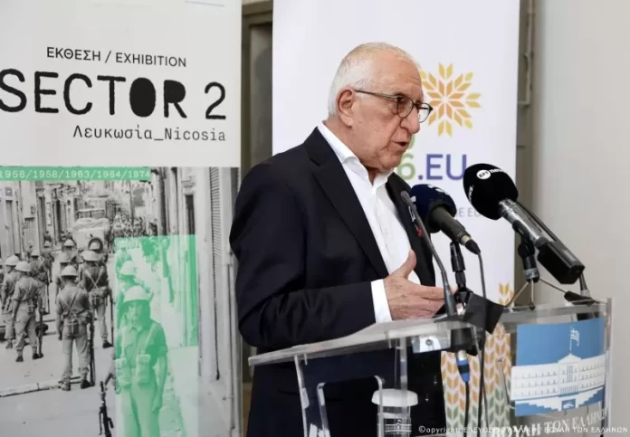 Ν. Κακλαμάνης «Η Βουλή των Ελλήνων υποδέχεται την έκθεση (1)