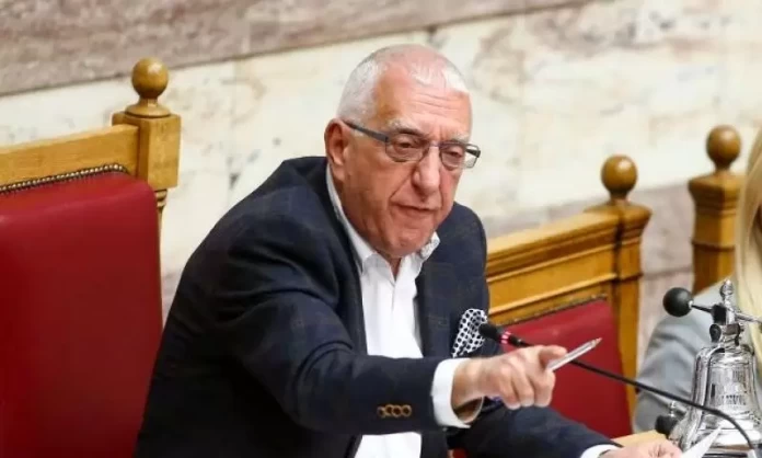 Athens Alitheia Forum: «Στο μικροσκόπιο»