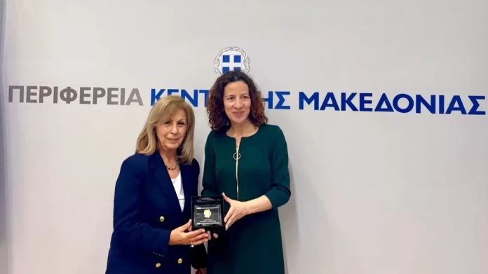 Συνάντηση της Περιφερειάρχη