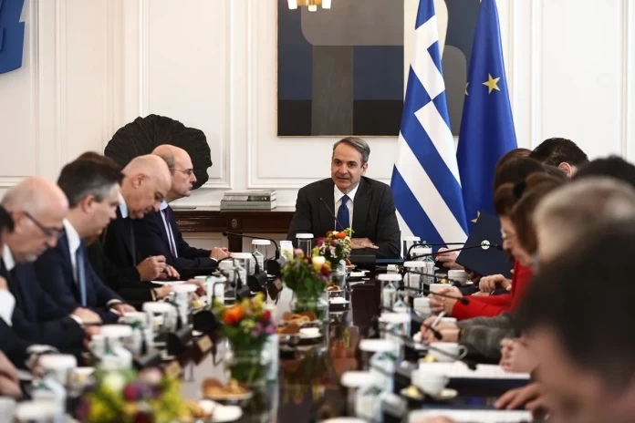 Υπουργικό Συμβούλιο: «Πράσινο φως» για γεωτρήσεις μετά από 50 χρόνια