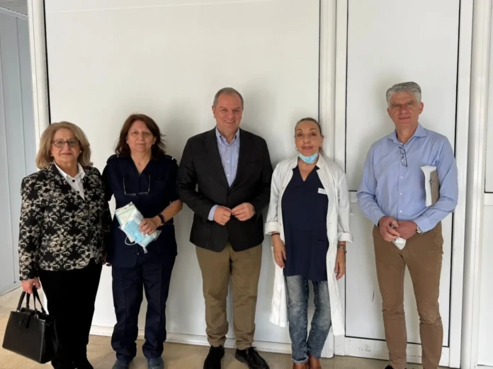 Επίσκεψη Διονύση Σταμενίτη στα Νοσοκομεία