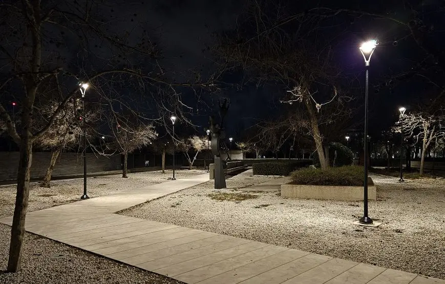 Περισσότερο φως στη Νέα Παραλία Θεσσαλονίκης