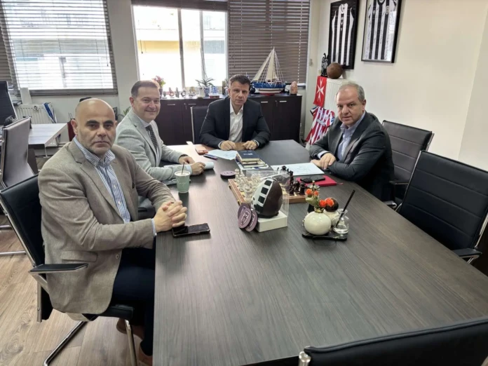 Συνάντηση Διονύση Σταμενίτη με τον Διοικητή της 3ης ΥΠΕ