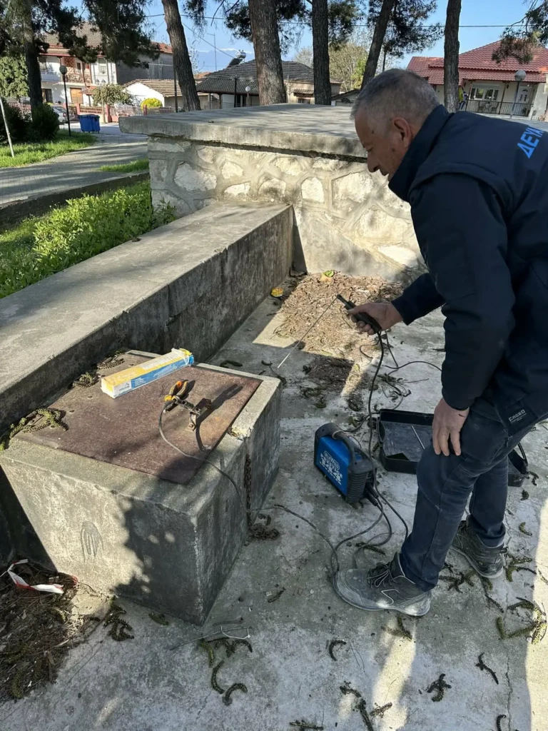 ΚΑΤΑΠΑΚΤΗ ΝΕΑ ΠΕΛΛΑ ΦΩΤΟ1