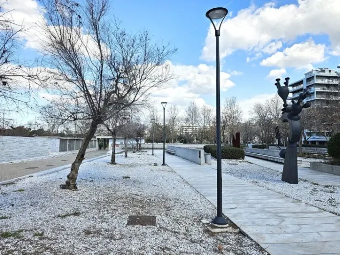 Περισσότερο φως στη Νέα Παραλία Θεσσαλονίκης