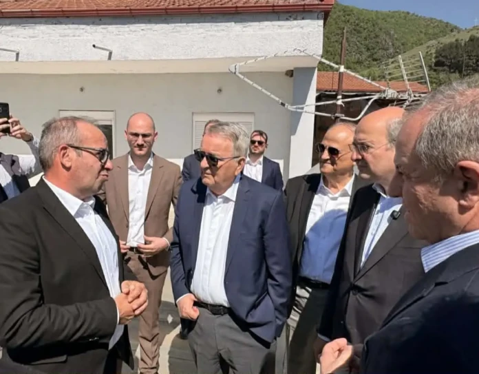 Πρόμαχοι Αλμωπίας (1)