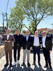 Πρόμαχοι Αλμωπίας (2)